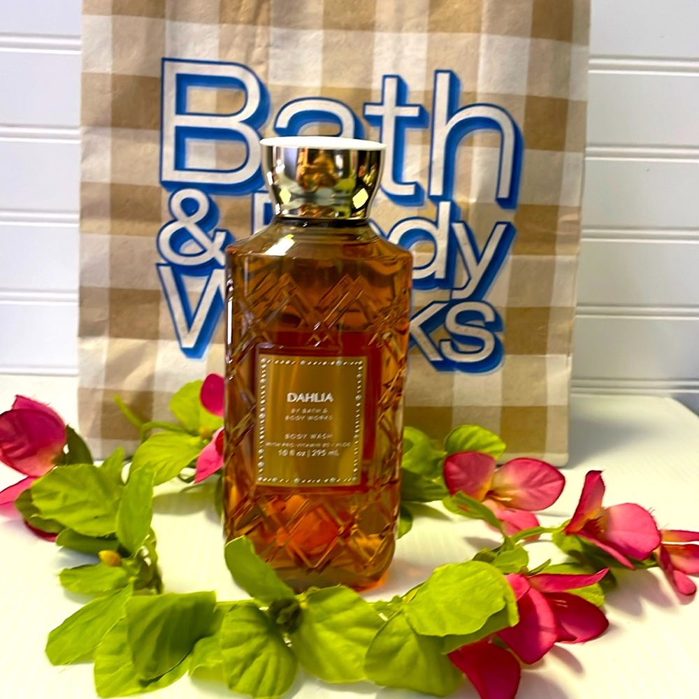 B&BW -Dahlia Body Wash- 10 fl oz Bottle
